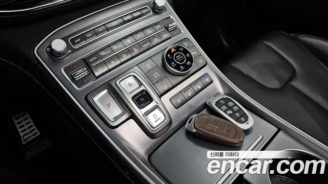 Hyundai Santafe Новый Santa Fe Бензин 2.5T 4WD — Фото автомобиля 7