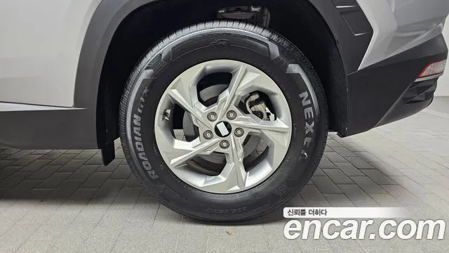 Hyundai Tucson Tucson (NX4) Дизель 2.0 2WD — Фото автомобиля 21