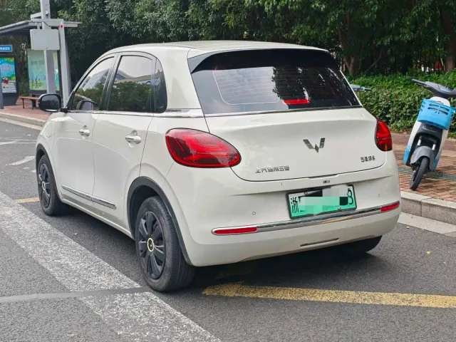 Wuling Bingo — Фото автомобиля 7