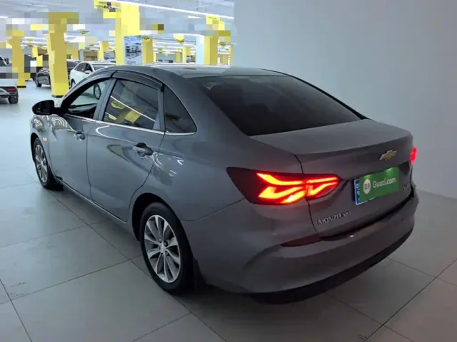 Chevrolet Monza — Фото автомобиля 4