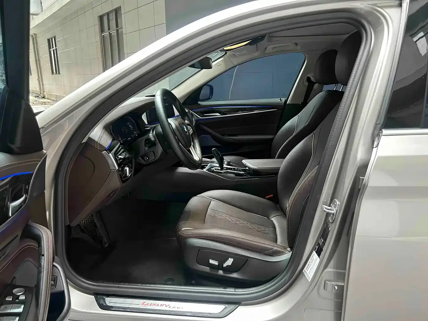BMW BMW 5 Series 2022 525Li Luxury Package — Фото автомобиля 18