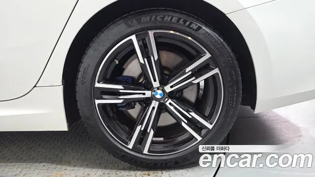 BMW 3-Series 3 серия (G20) 320i M Sport — Фото автомобиля 17