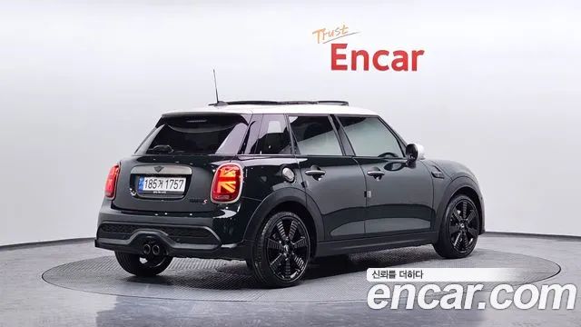 Mini Cooper — Фото автомобиля 2
