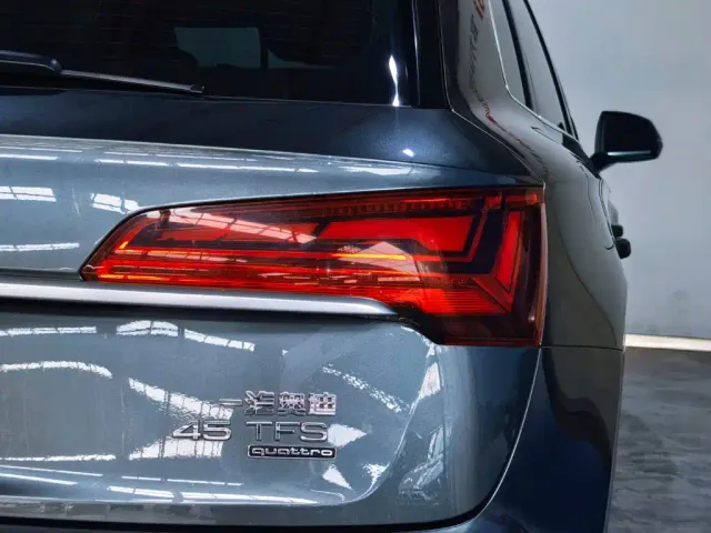 Audi Q5L — Фото автомобиля 22