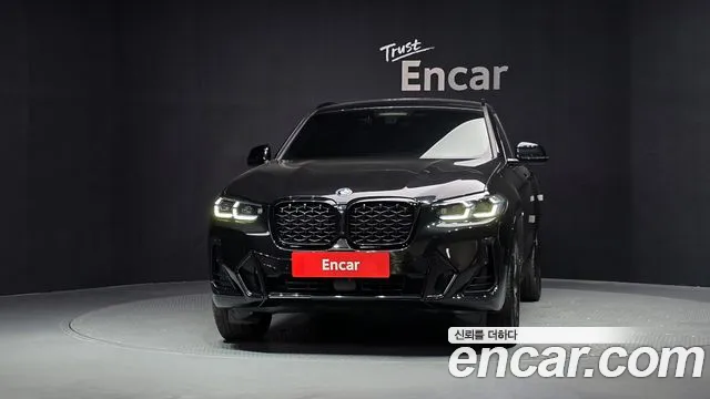BMW X4 xDrive20i M Sport Pro — Фото автомобиля 3