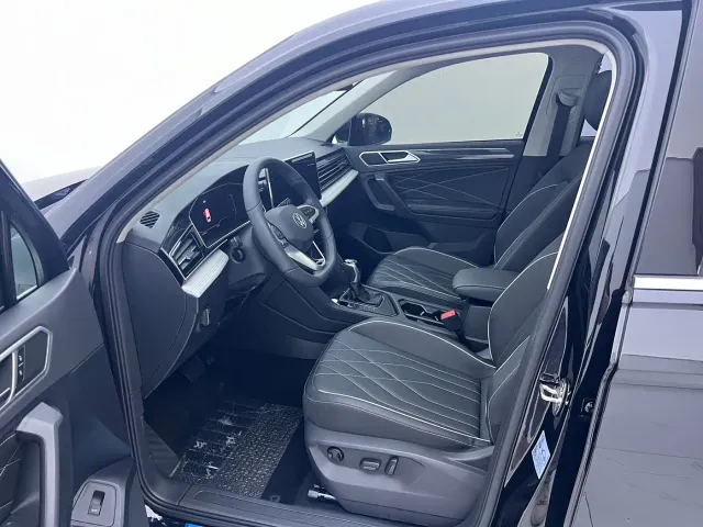 Volkswagen Tiguan L — Фото автомобиля 4