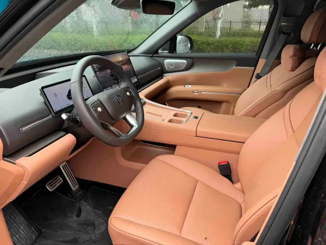 Leapmotor D Series — Фото автомобиля 8