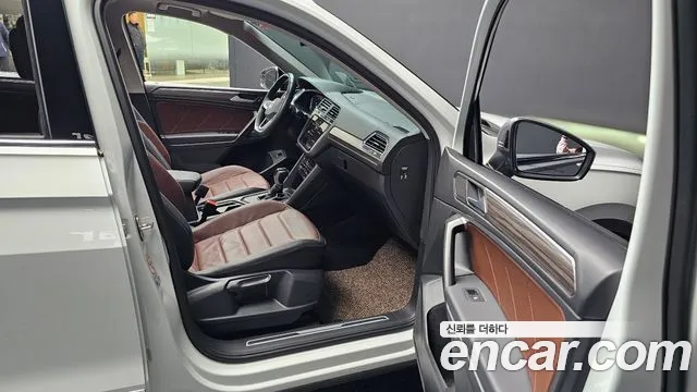 Volkswagen Tiguan — Фото автомобиля 10