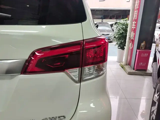 Nissan Terra — Фото автомобиля 7