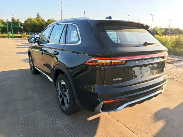 Geely Xingyue L — Фото автомобиля 4
