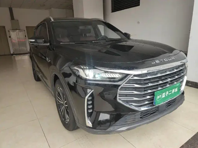 Jetour X70 Plus — Фото автомобиля 3