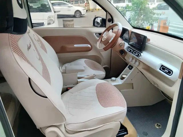 Wuling Hongguang Mini EV — Фото автомобиля 6