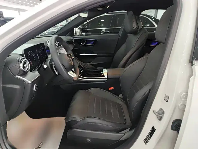 Mercedes-Benz C-Class — Фото автомобиля 6