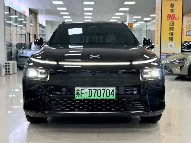 Xpeng G9 — Фото автомобиля 2