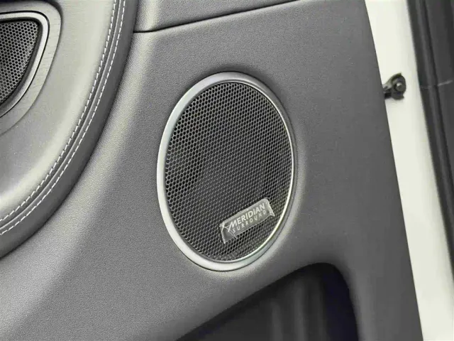 Land Rover Discovery Sport — Фото автомобиля 15