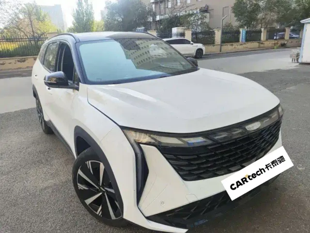 Geely Boyue L — Фото автомобиля 3