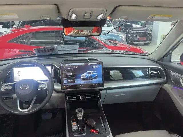 GAC Trumpchi GS8 — Фото автомобиля 16