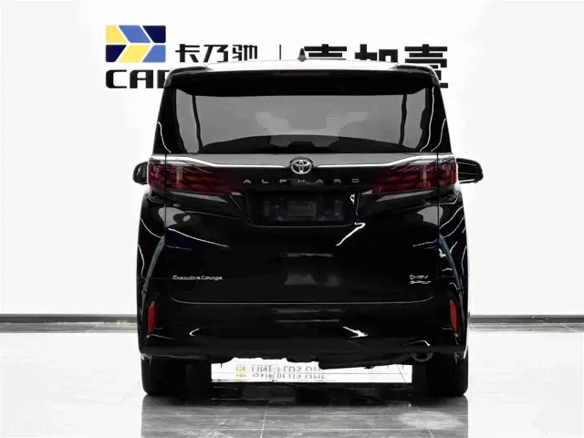 Toyota Alphard — Фото автомобиля 5