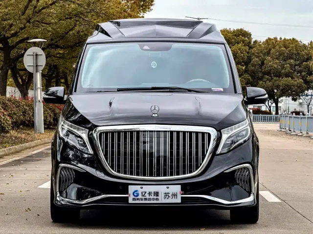 Mercedes-Benz V-Class — Фото автомобиля 3