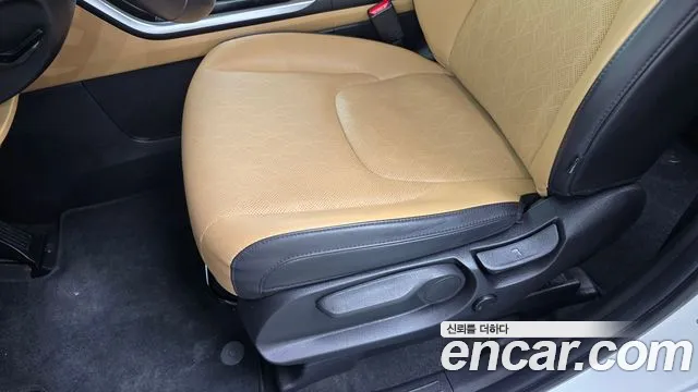 Kia Carnival 4th Gen — Фото автомобиля 30
