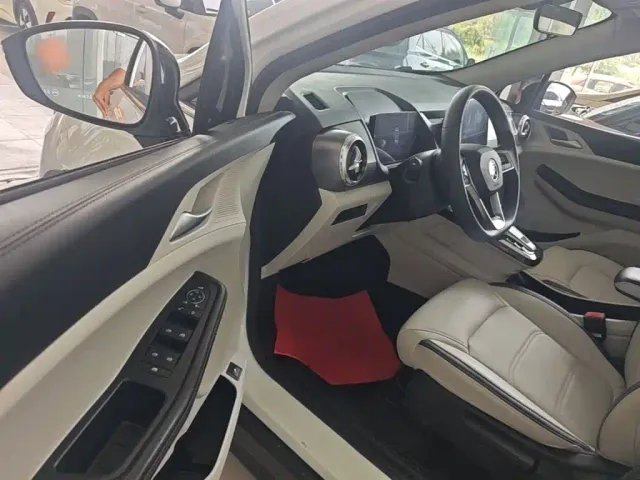BYD Yuan Pro — Фото автомобиля 15
