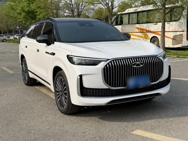 Chery Tiggo 9 — Фото автомобиля 22