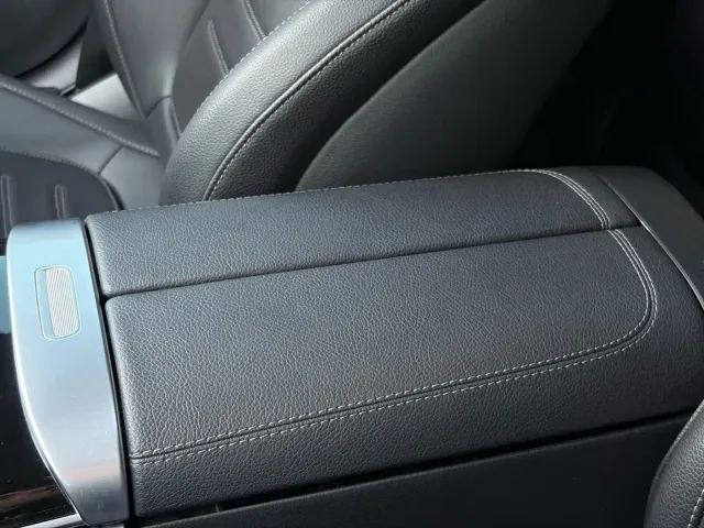 Mercedes-Benz C-Class — Фото автомобиля 19