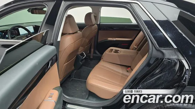 Hyundai Grandeur GN7 — Фото автомобиля 16