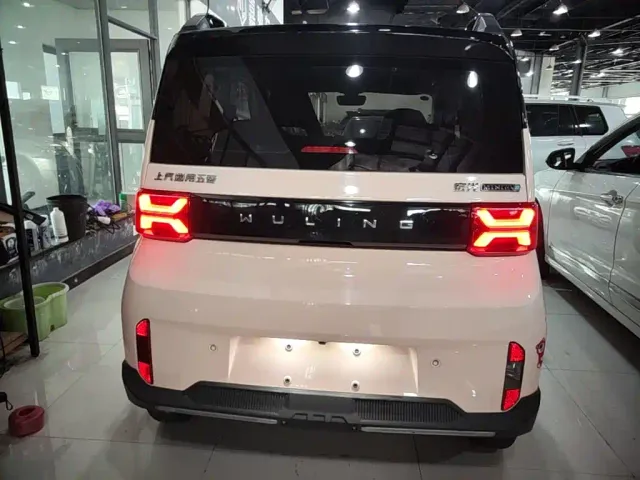 Wuling Motors Hongguang MINIEV 2022 GAMEBOY 200km Play Edition LFP — Фото автомобиля 5