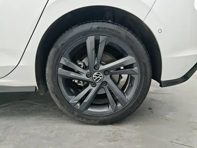 Volkswagen Golf 2023 Facelift 280TSI DSG R-Line Lite — Фото автомобиля 13