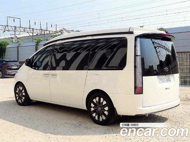 Hyundai Staria — Фото автомобиля 3