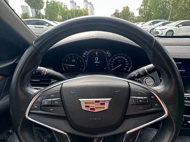 Cadillac CT6 — Фото автомобиля 7