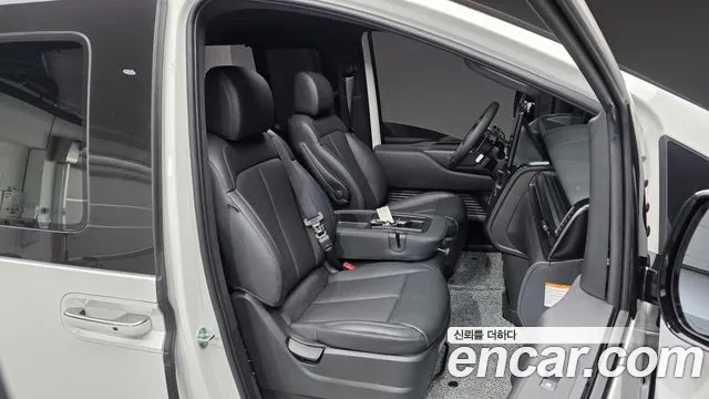 Hyundai Staria New — Фото автомобиля 16