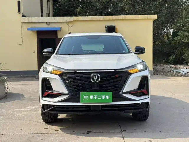 Changan CS75 Plus — Фото автомобиля 2