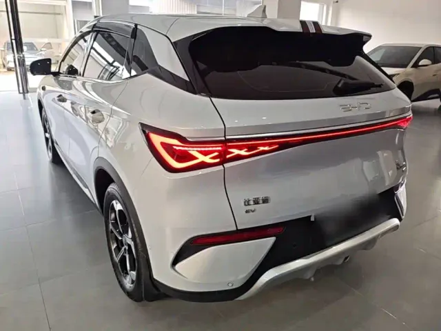 BYD Yuan PLUS — Фото автомобиля 4