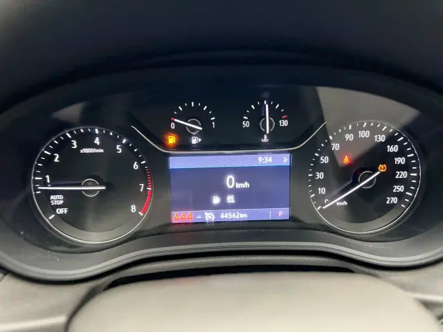 Buick Regal — Фото автомобиля 16