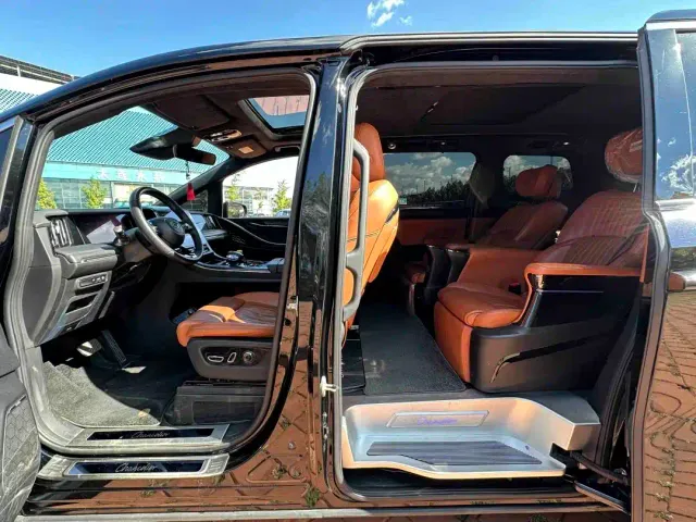 GAC Trumpchi E9 — Фото автомобиля 5