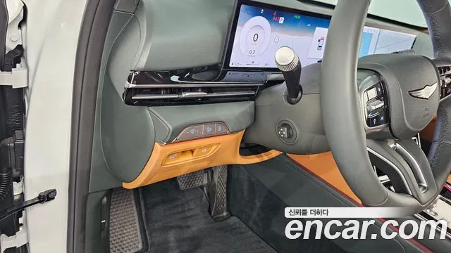 Genesis GV80 — Фото автомобиля 23