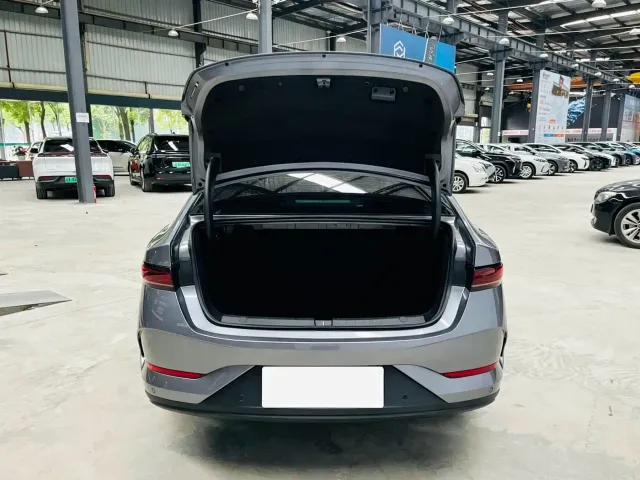 BYD Qin PLUS — Фото автомобиля 19