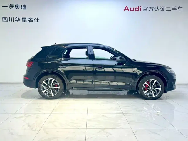 Audi Q5L — Фото автомобиля 3