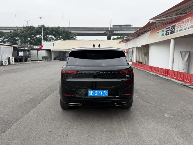 Land Rover Range Rover Sport — Фото автомобиля 12