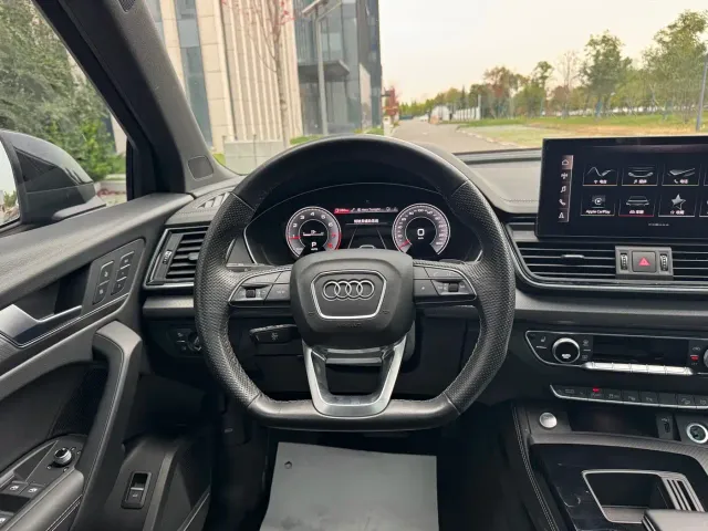 Audi Q5L — Фото автомобиля 15