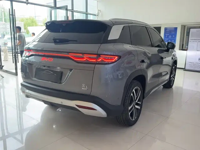 BYD Song L DM-i — Фото автомобиля 9