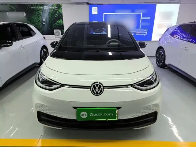 Volkswagen ID.3 — Фото автомобиля 2