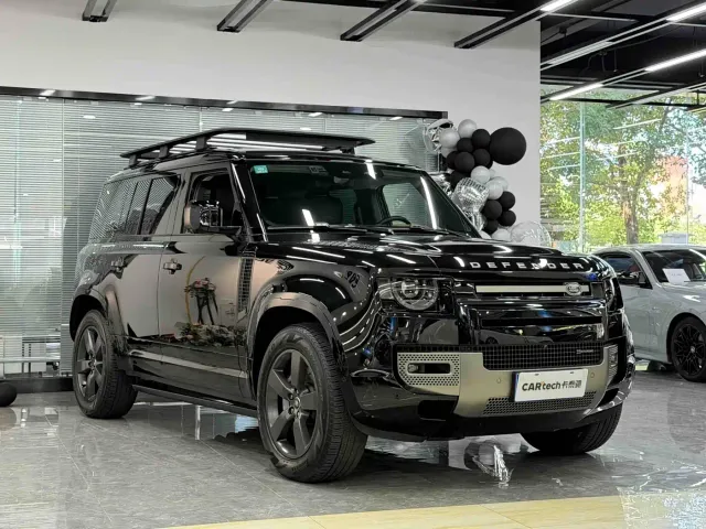 Land Rover Defender — Фото автомобиля 3