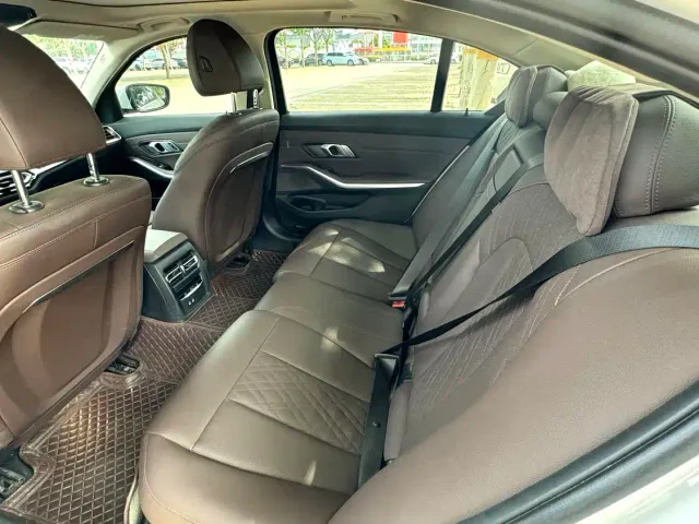 BMW 5 Series — Фото автомобиля 5