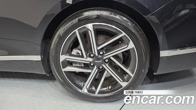 Genesis G80 Бензин 2.5 турбо AWD — Фото автомобиля 19