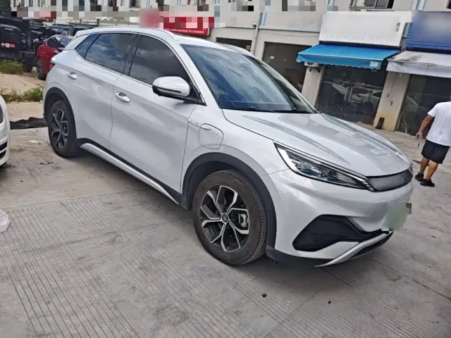 BYD Yuan PLUS — Фото автомобиля 3