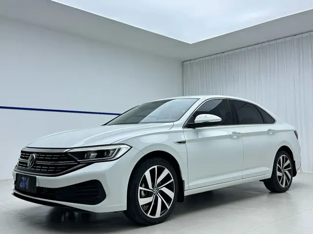 Фотография автомобиля — Volkswagen Sagitar