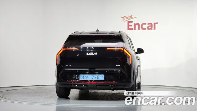 Kia EV3 — Фото автомобиля 4